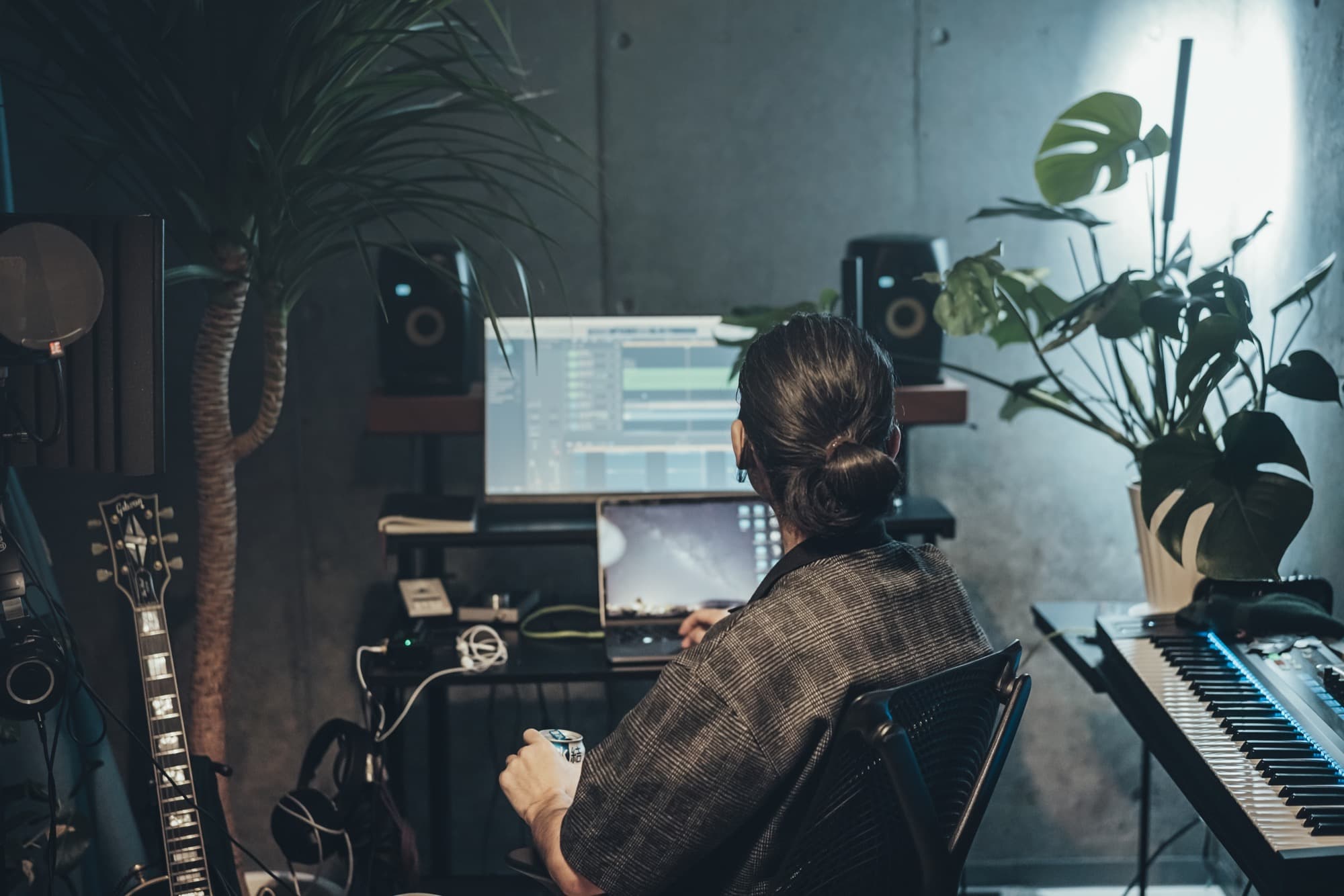 Wuloong Studio TOKYO — Monthly Artist Support
